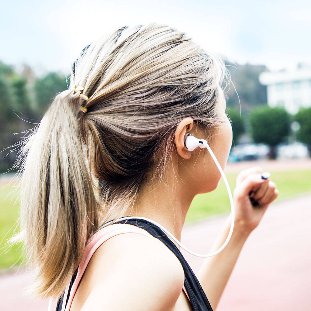 Apple Airpods Pro Boyun Askılı Jelly Bean Tasarımlı Switcheasy ColorBuddy Kapak - 8